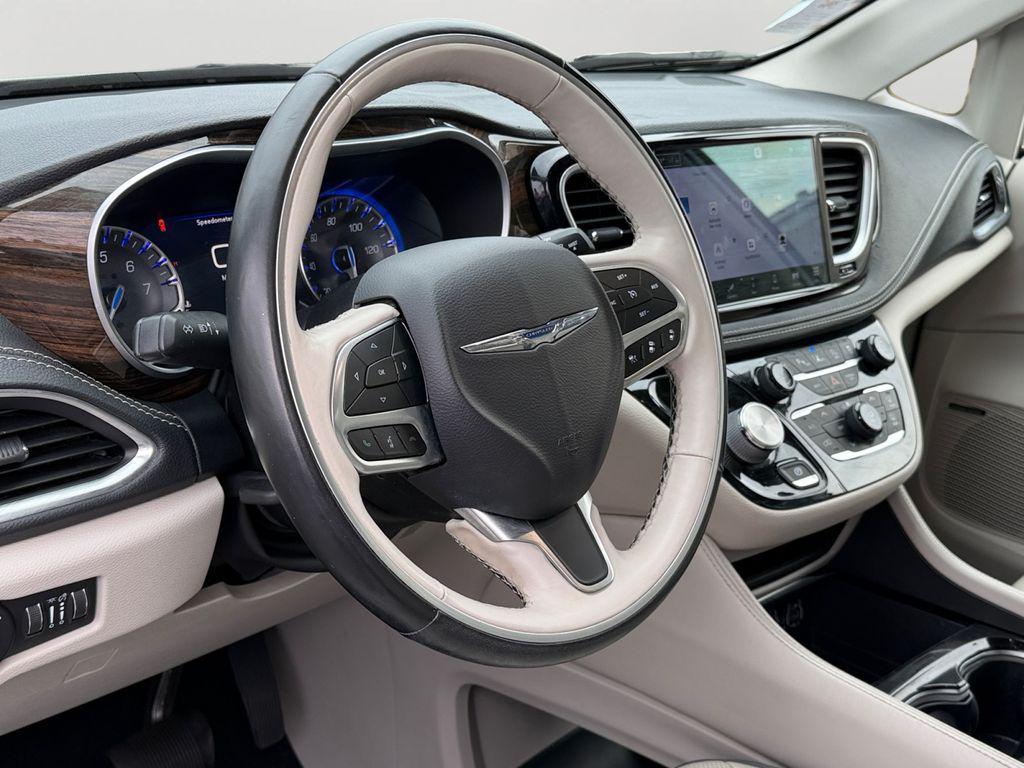 used 2021 Chrysler Pacifica car, priced at $28,800