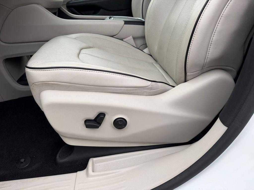 used 2021 Chrysler Pacifica car, priced at $28,800