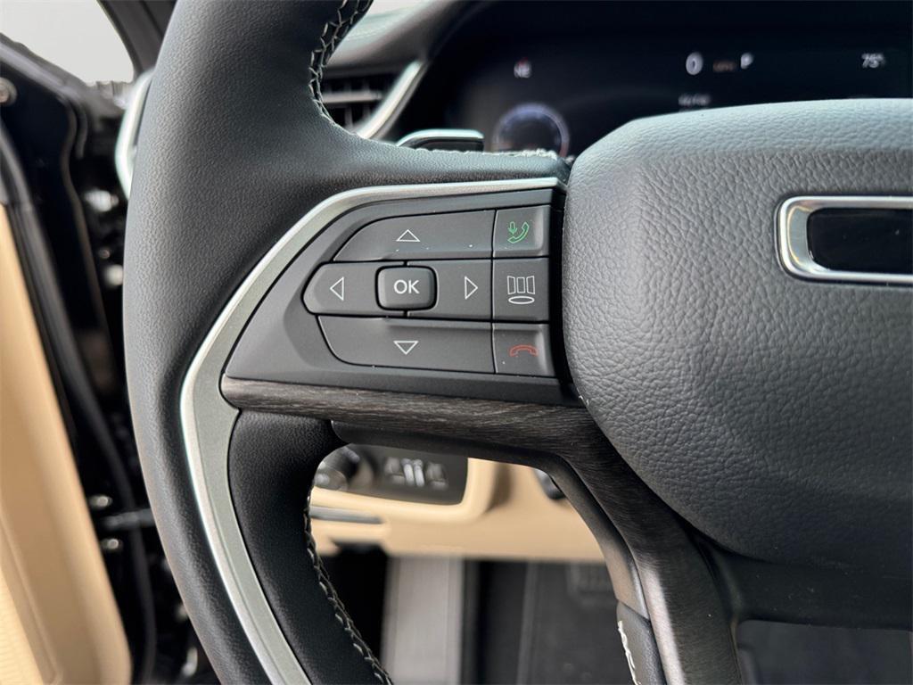 new 2025 Jeep Grand Cherokee L car, priced at $50,239