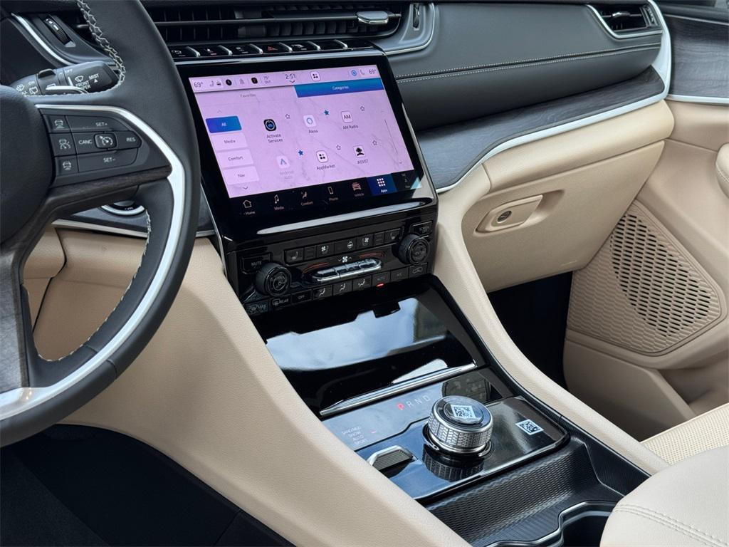 new 2025 Jeep Grand Cherokee L car, priced at $50,239