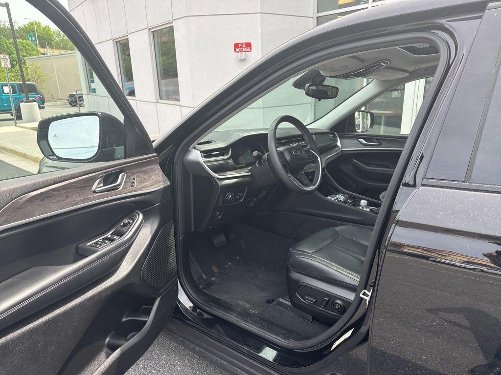 used 2023 Jeep Grand Cherokee L car, priced at $33,257
