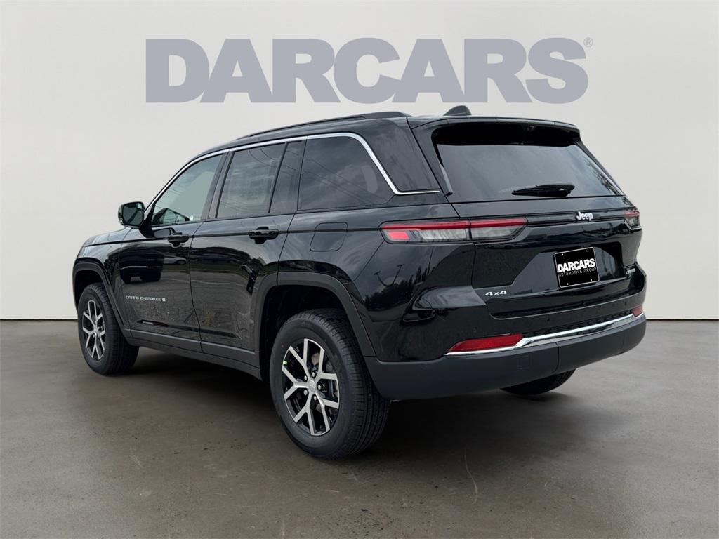 new 2025 Jeep Grand Cherokee car, priced at $46,250