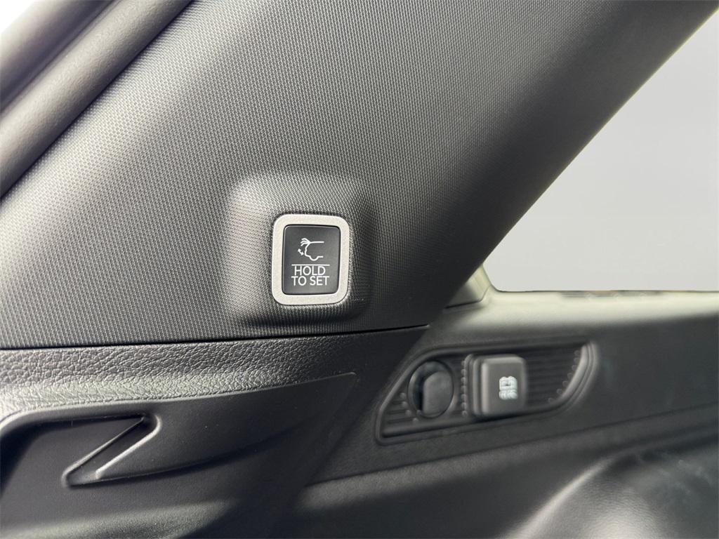 new 2025 Jeep Grand Cherokee car, priced at $46,250