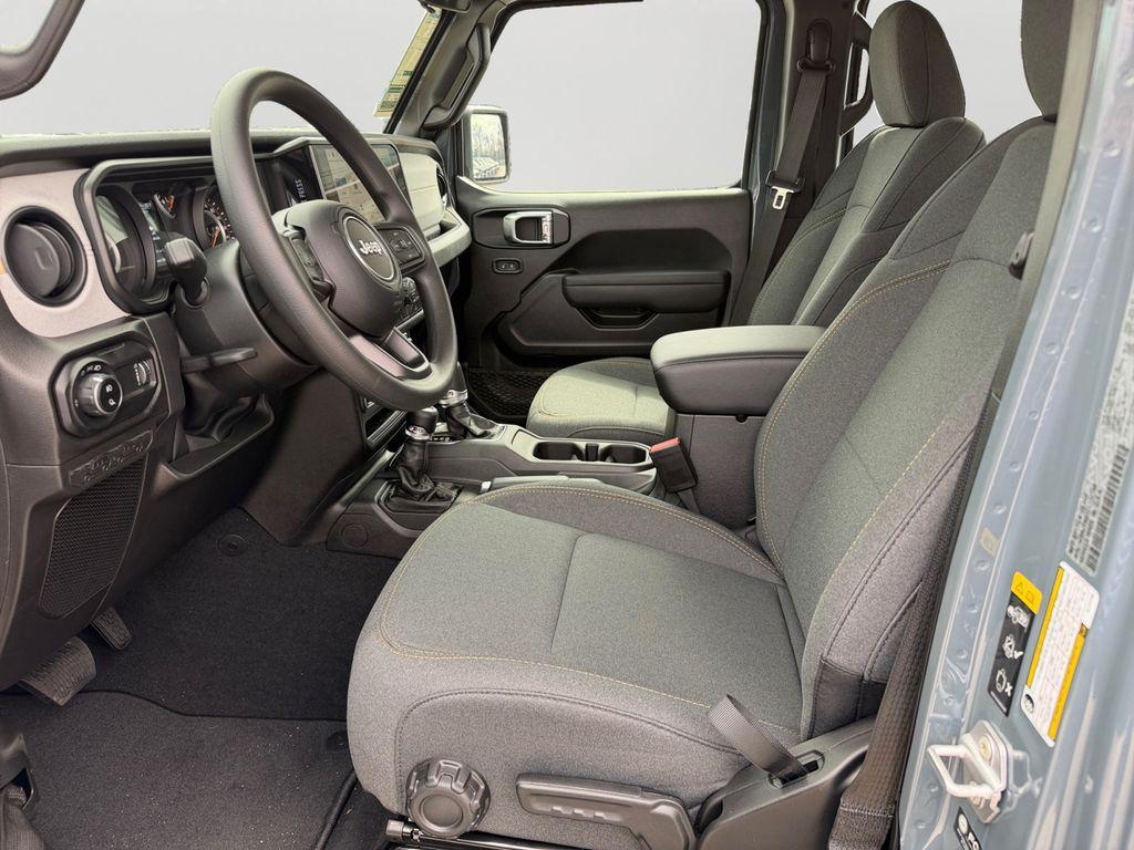 new 2026 Jeep Gladiator car, priced at $43,775