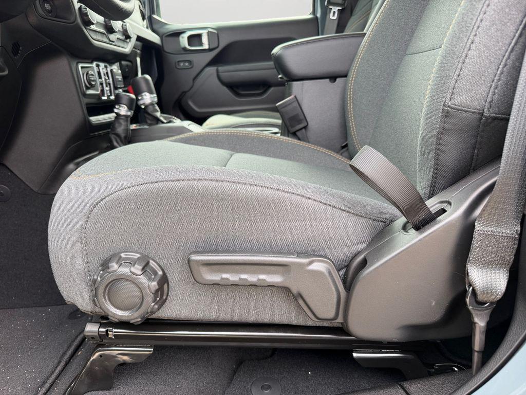 new 2026 Jeep Gladiator car, priced at $43,775