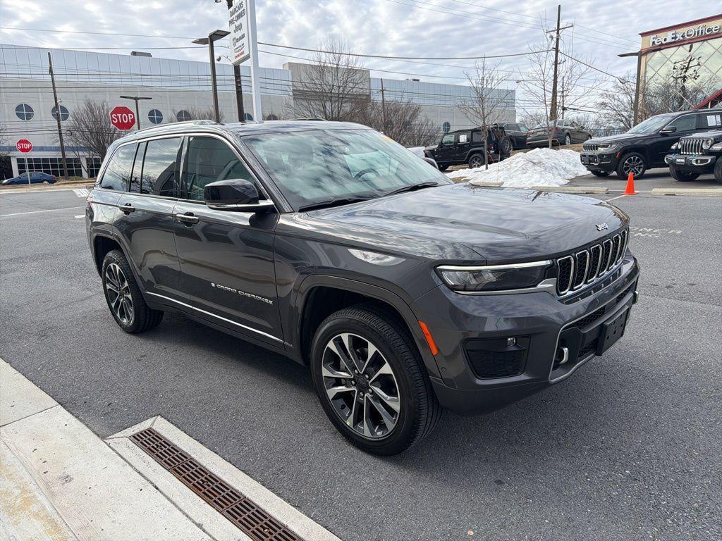 used 2023 Jeep Grand Cherokee car, priced at $32,000
