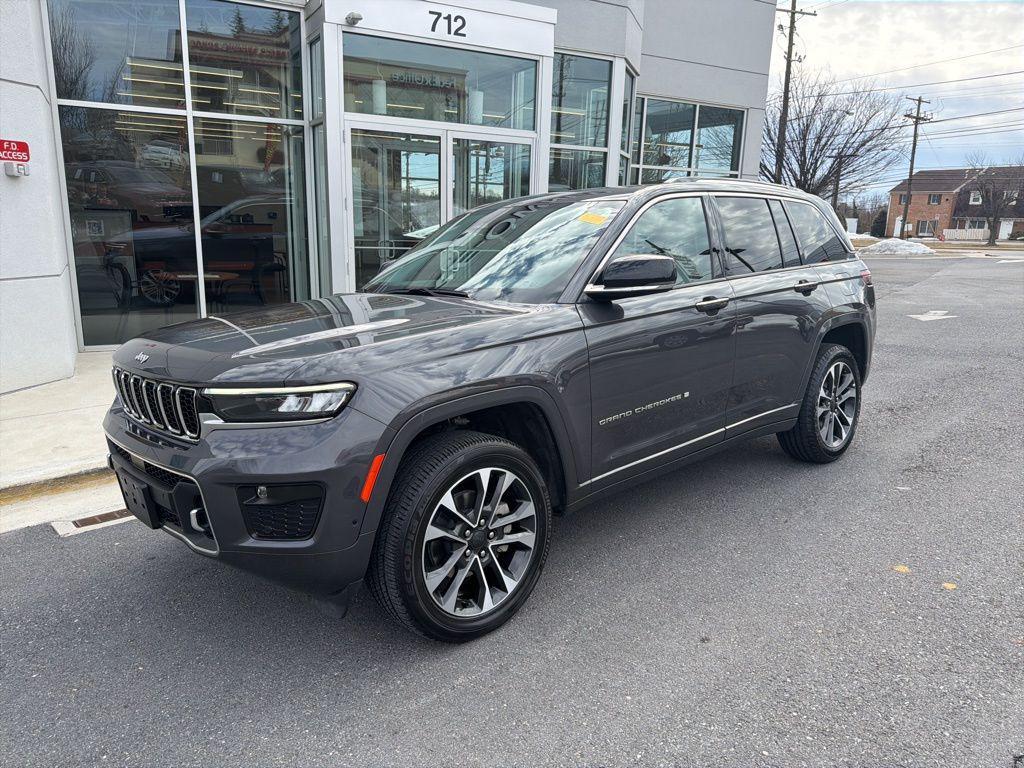 used 2023 Jeep Grand Cherokee car, priced at $32,000