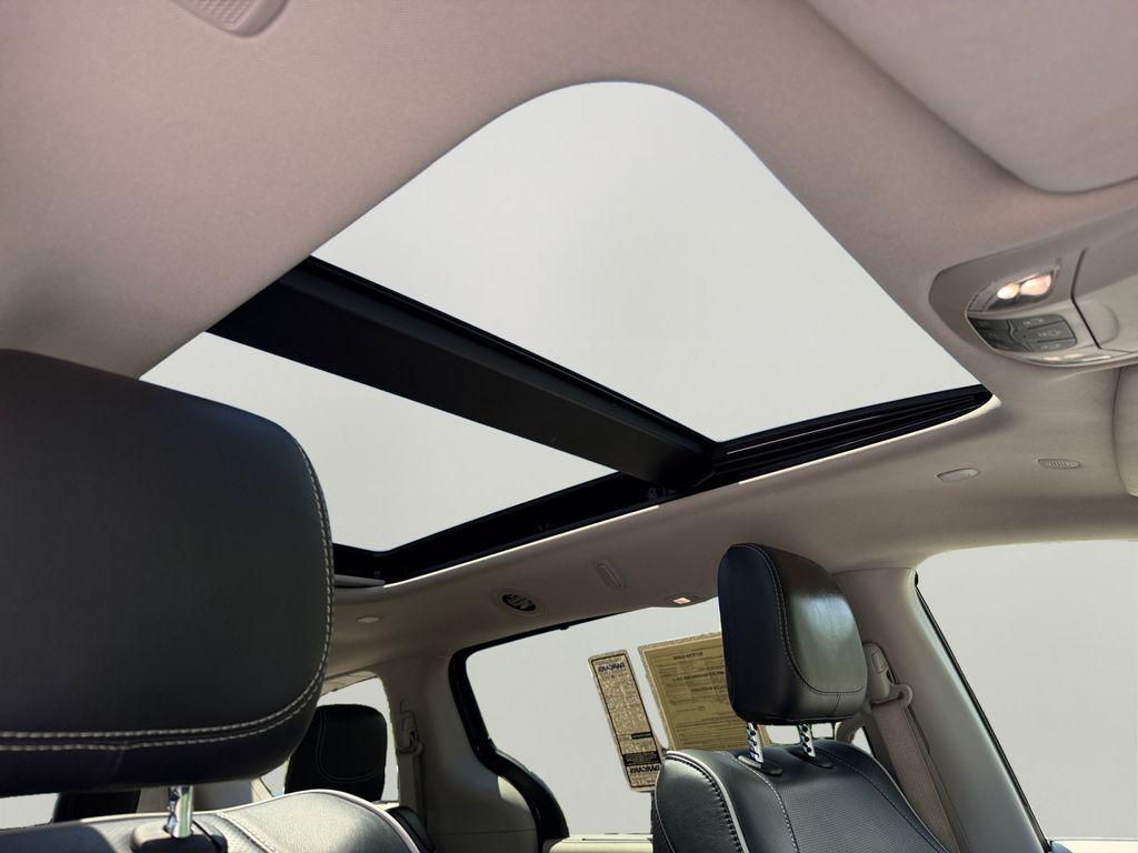 used 2023 Chrysler Pacifica car, priced at $26,018