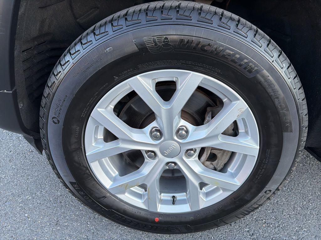 used 2023 Jeep Grand Cherokee L car, priced at $31,000