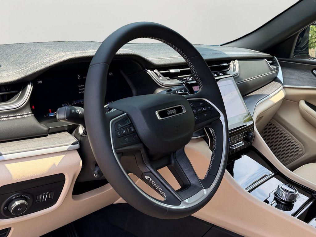 used 2023 Jeep Grand Cherokee car, priced at $30,800