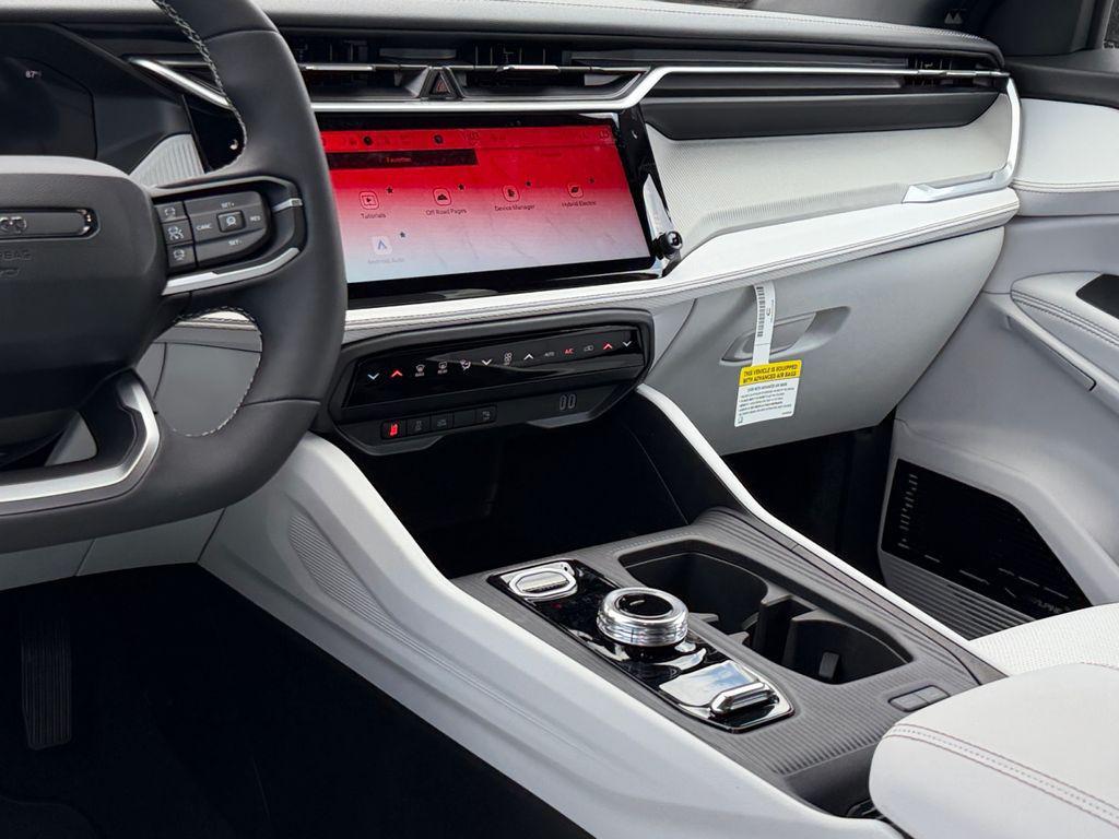 new 2026 Jeep Cherokee car, priced at $44,675