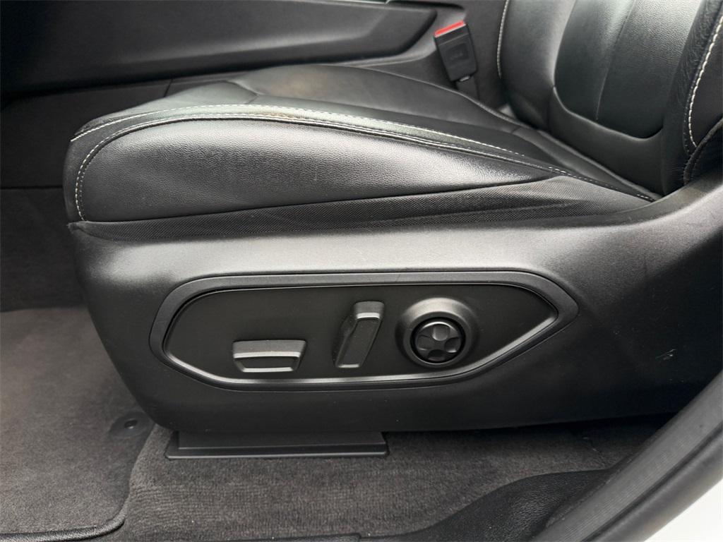 used 2021 Jeep Grand Cherokee L car, priced at $27,500