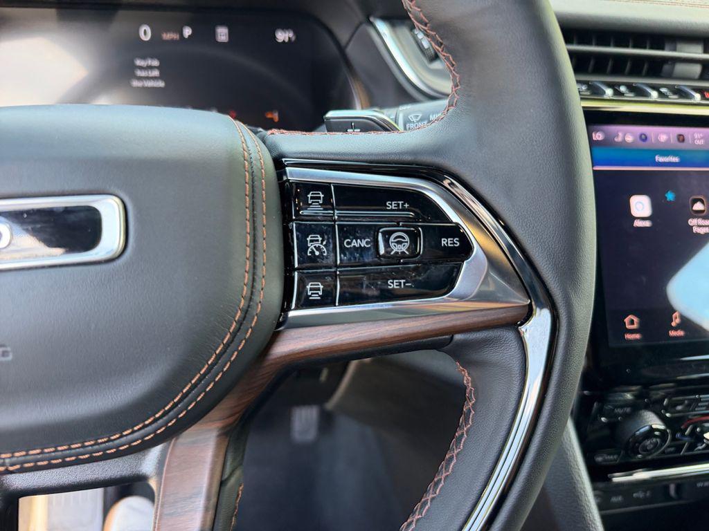 used 2023 Jeep Grand Cherokee car, priced at $39,800