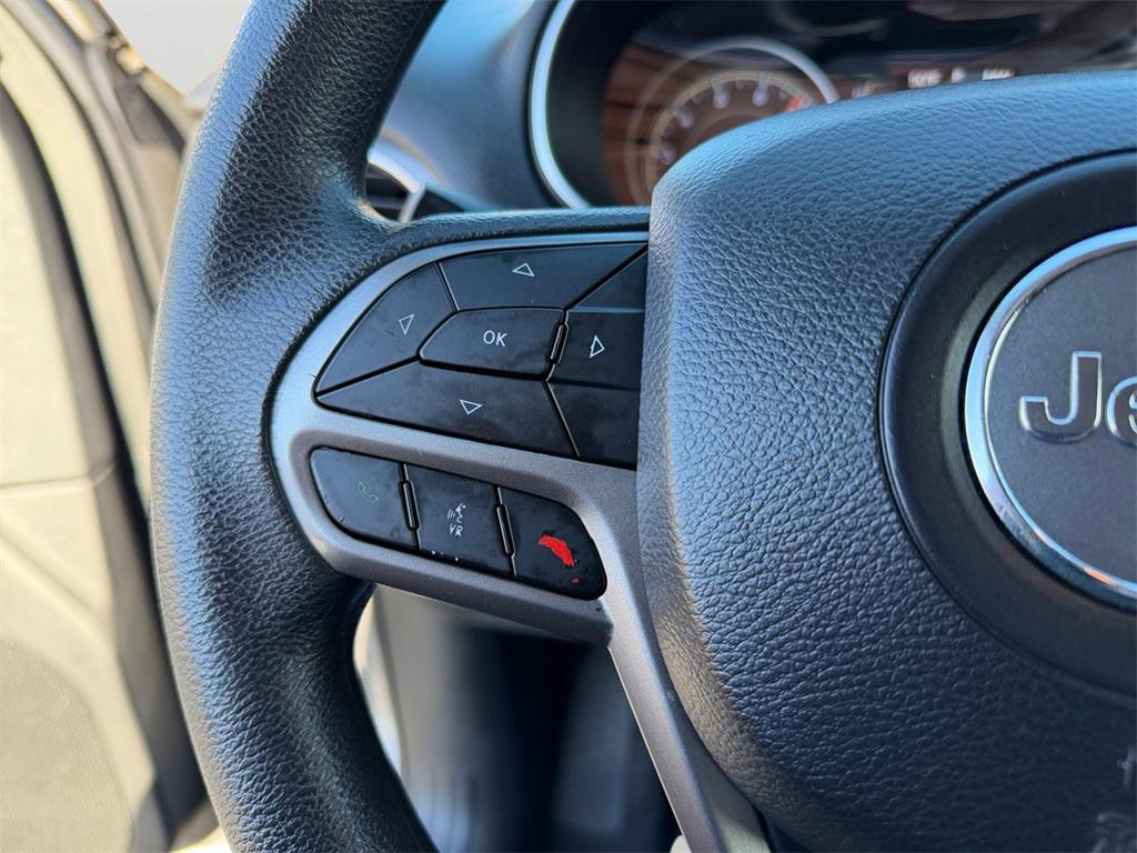 used 2019 Jeep Cherokee car, priced at $12,399