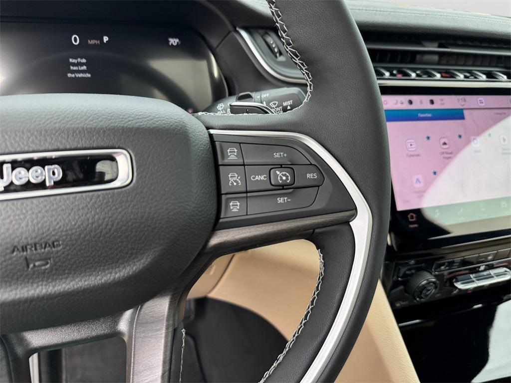 new 2025 Jeep Grand Cherokee car, priced at $50,485