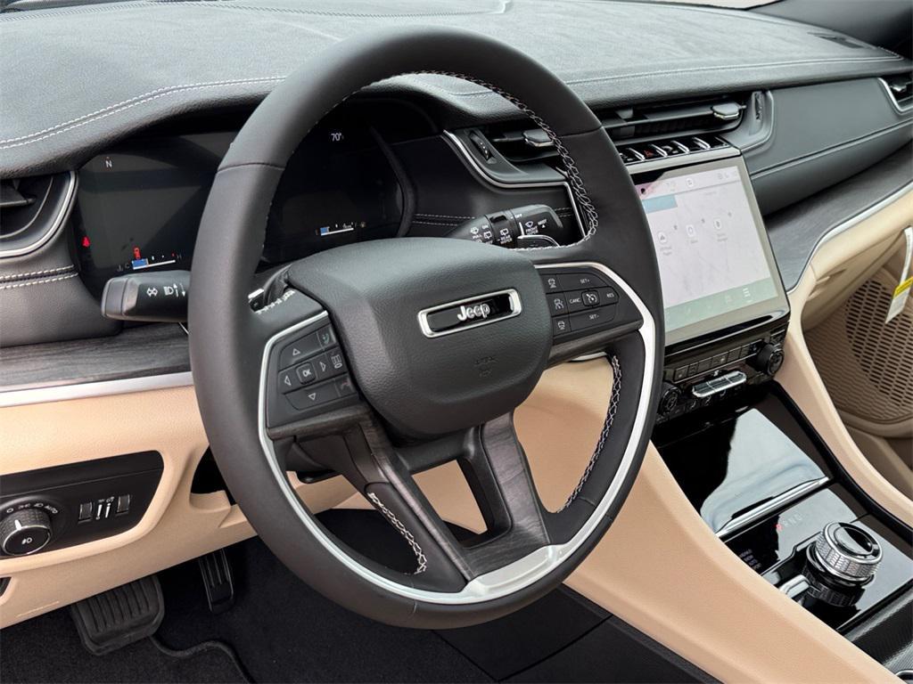 new 2025 Jeep Grand Cherokee car, priced at $50,485