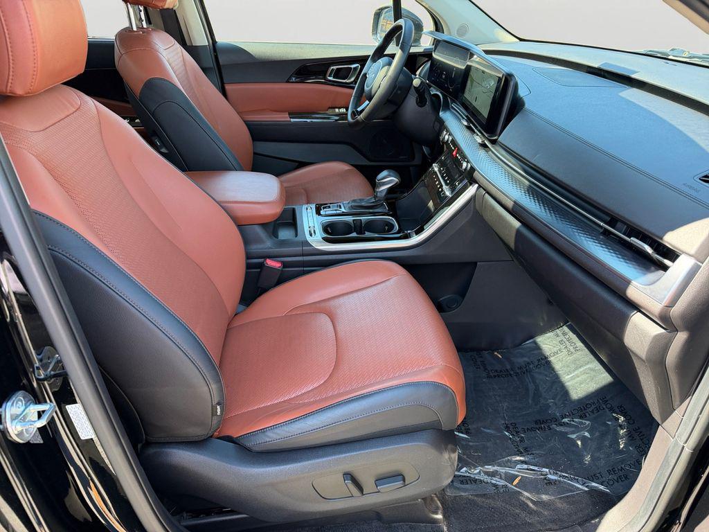 used 2024 Kia Carnival car, priced at $36,345