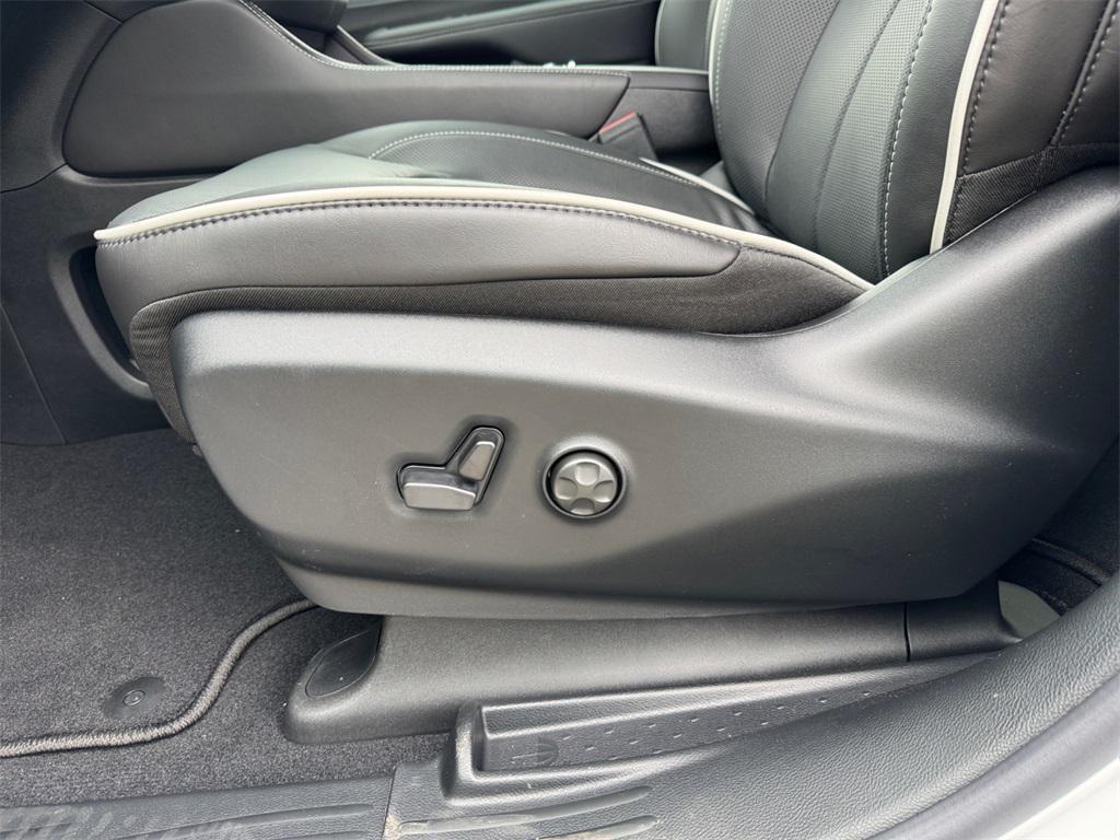 new 2026 Chrysler Pacifica car, priced at $49,000