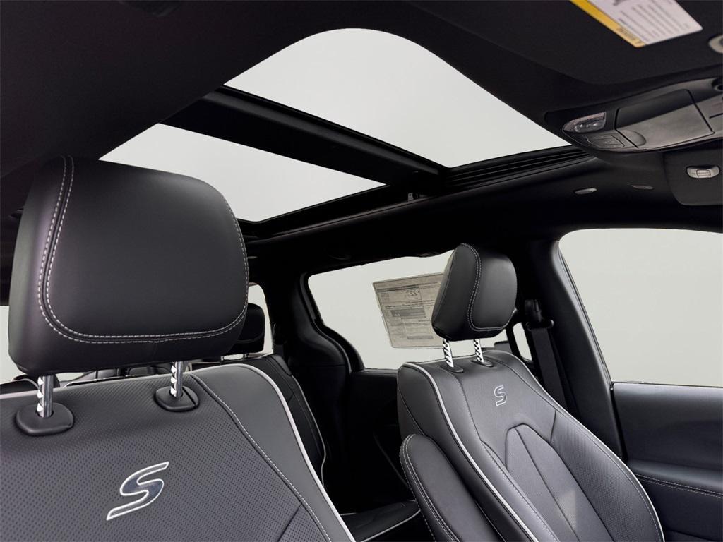 new 2026 Chrysler Pacifica car, priced at $49,000