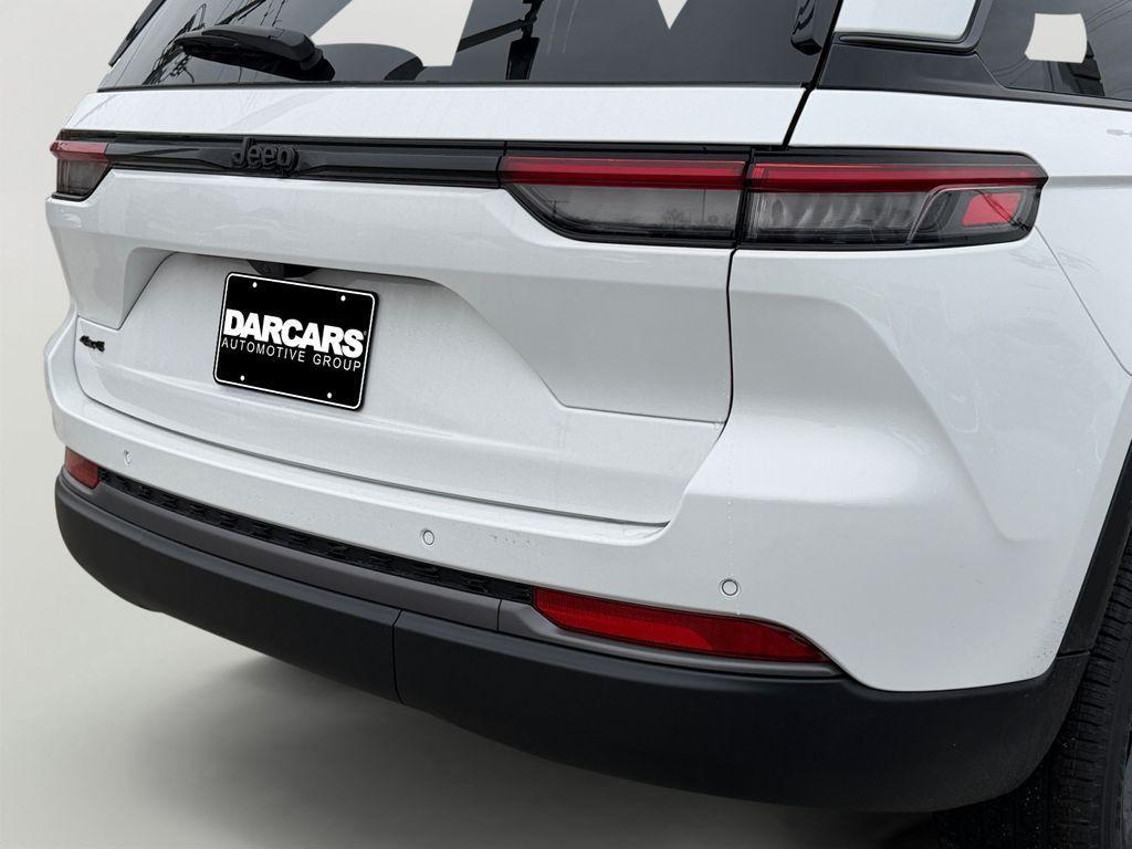 new 2026 Jeep Grand Cherokee car, priced at $48,485