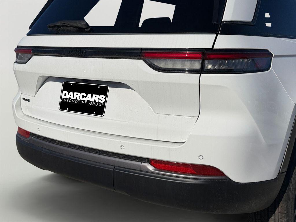 new 2026 Jeep Grand Cherokee car, priced at $47,230