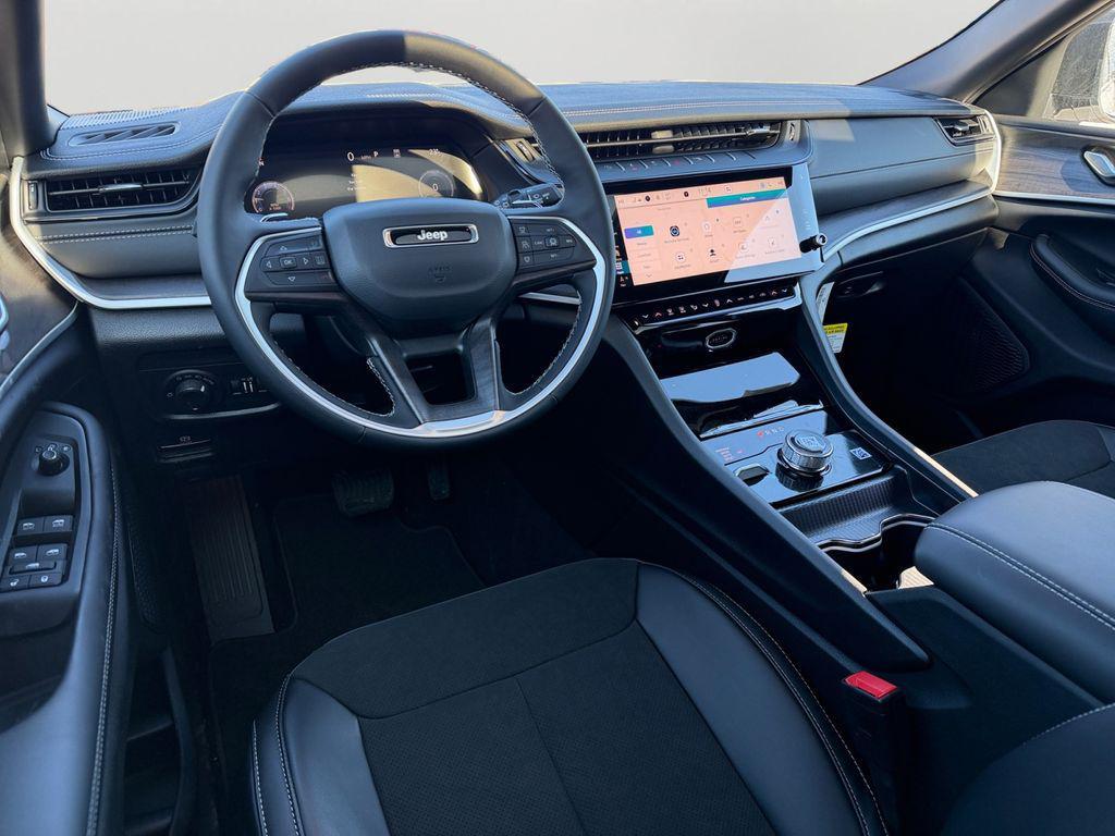 new 2026 Jeep Grand Cherokee car, priced at $47,230