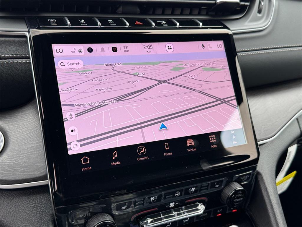 new 2025 Jeep Grand Cherokee car, priced at $45,995