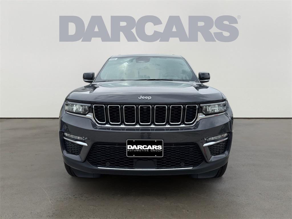new 2025 Jeep Grand Cherokee car, priced at $45,995