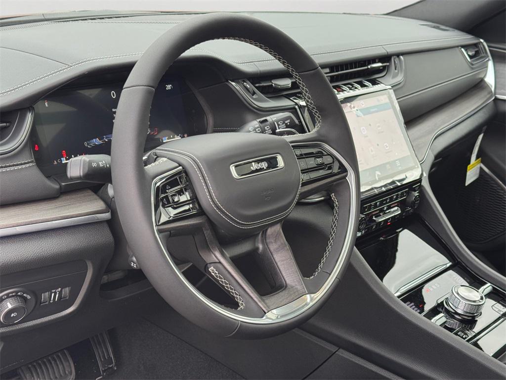 new 2025 Jeep Grand Cherokee L car, priced at $60,672