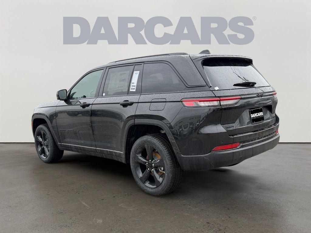 new 2025 Jeep Grand Cherokee car, priced at $45,750