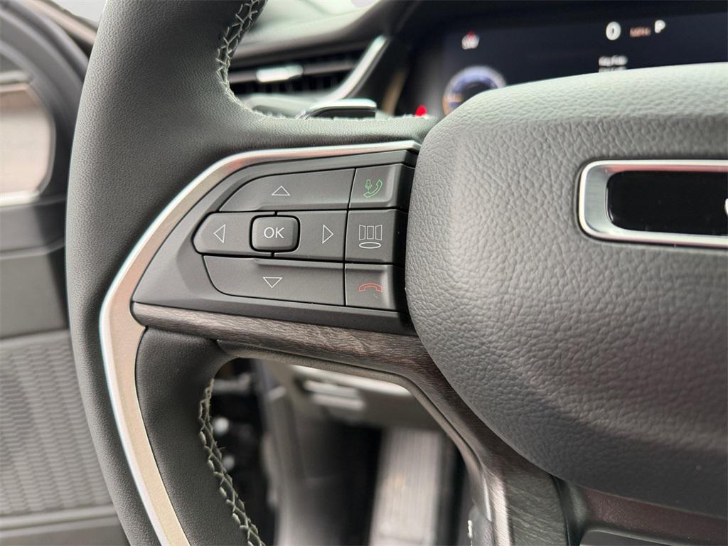 new 2025 Jeep Grand Cherokee car, priced at $49,365