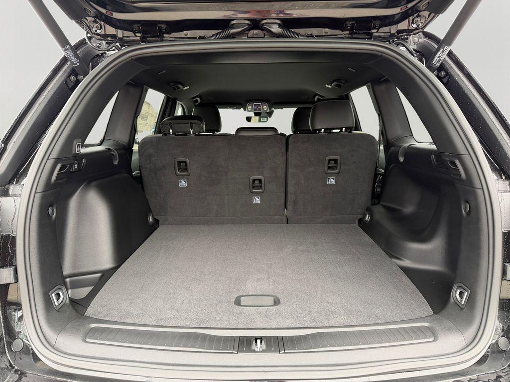 new 2025 Jeep Grand Cherokee car, priced at $45,750