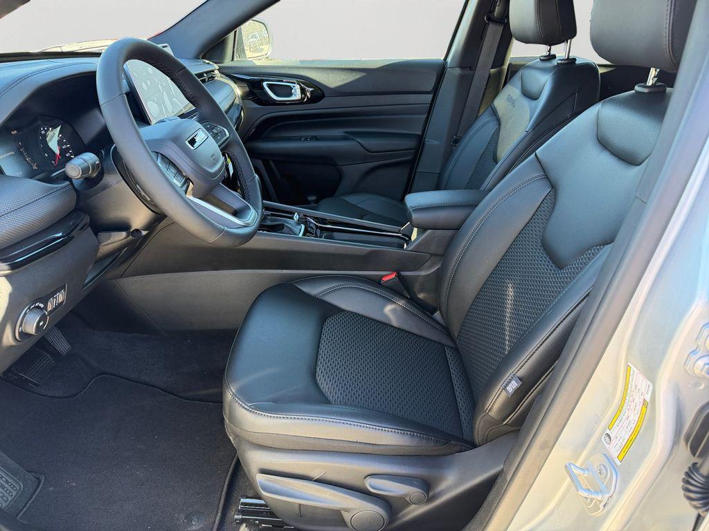 new 2026 Jeep Compass car, priced at $32,580