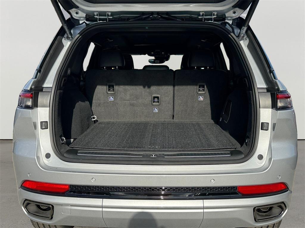 new 2025 Jeep Grand Cherokee car, priced at $64,341