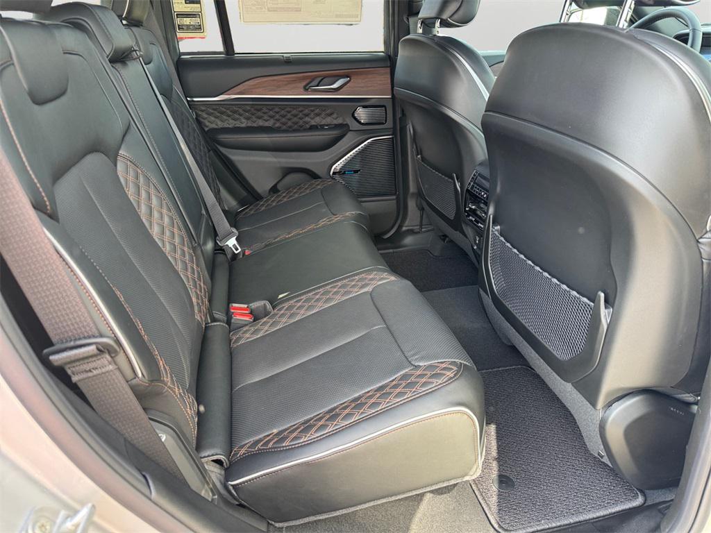 new 2025 Jeep Grand Cherokee car, priced at $64,341