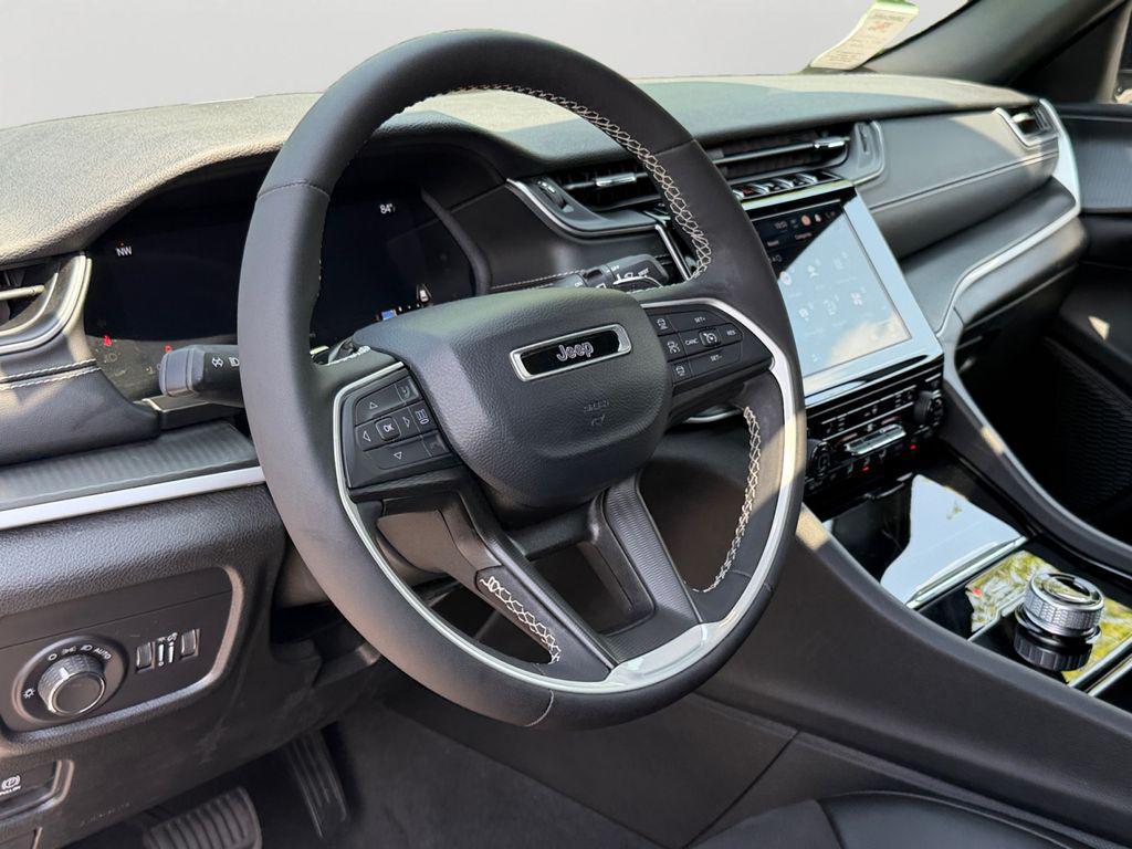 used 2023 Jeep Grand Cherokee car, priced at $30,298