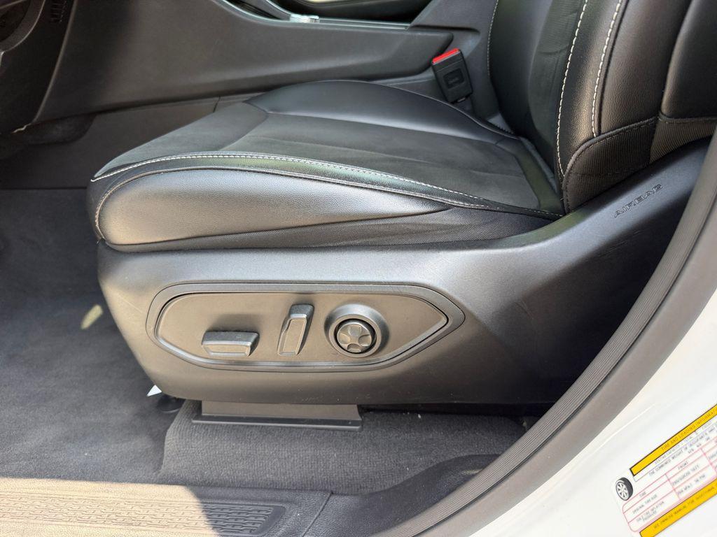 used 2023 Jeep Grand Cherokee car, priced at $30,298