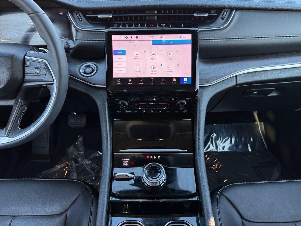 used 2023 Jeep Grand Cherokee car, priced at $29,000