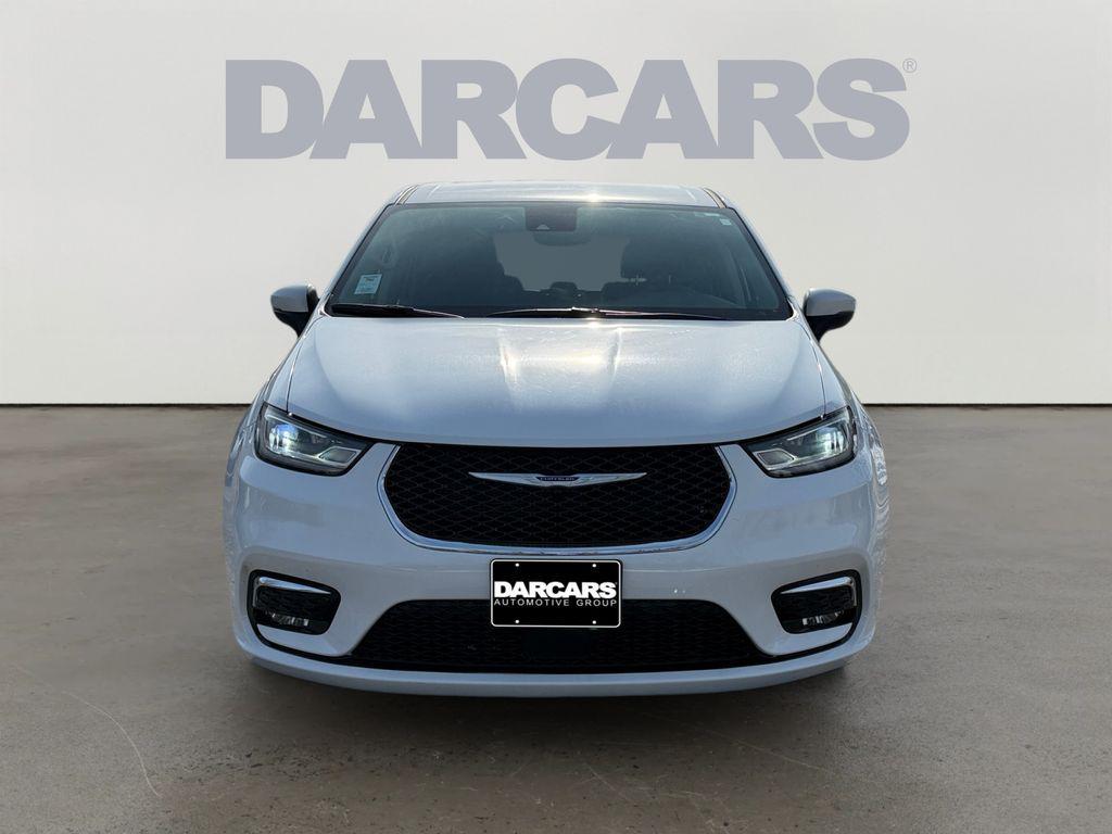 used 2023 Chrysler Pacifica car, priced at $22,500