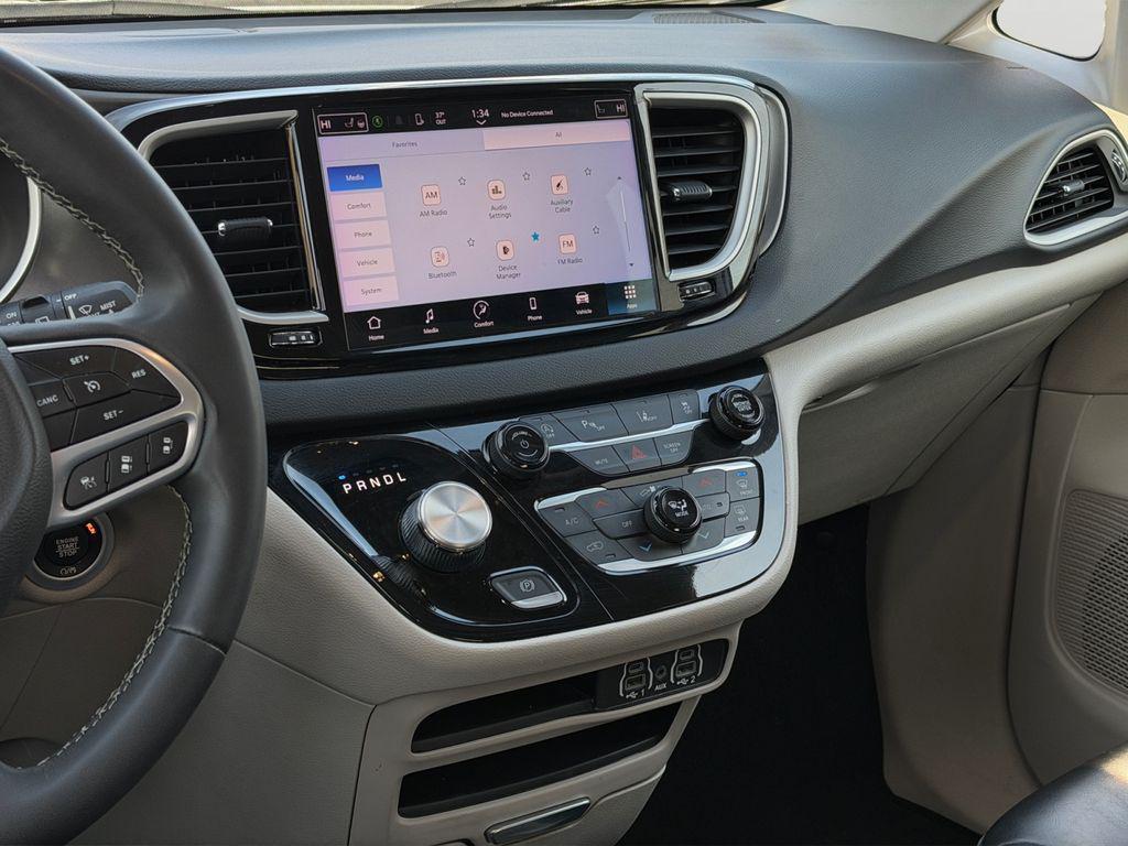 used 2023 Chrysler Pacifica car, priced at $22,500