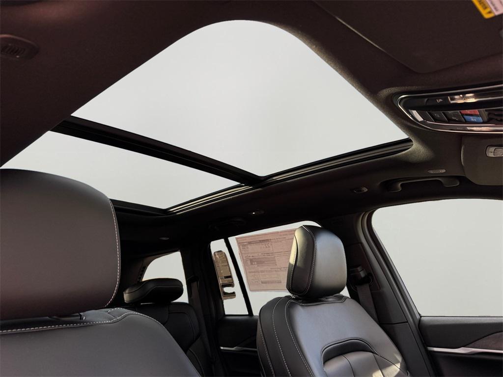 new 2025 Jeep Grand Cherokee car, priced at $50,485