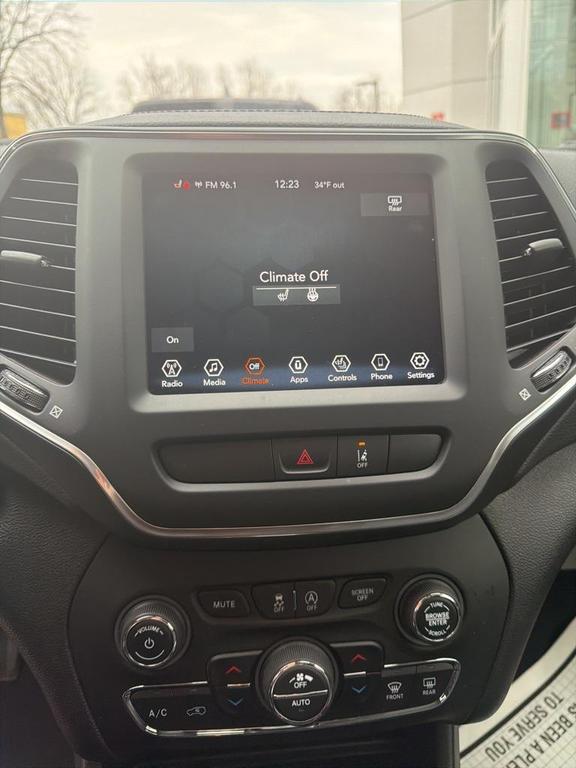 used 2022 Jeep Cherokee car, priced at $23,000