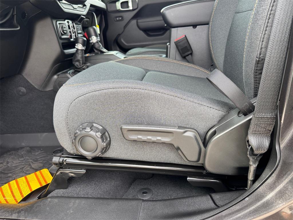 new 2025 Jeep Wrangler car, priced at $42,995