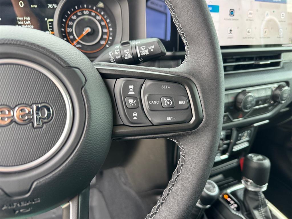 new 2025 Jeep Wrangler car, priced at $42,995