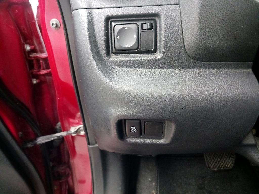 used 2014 Nissan Versa Note car, priced at $8,599