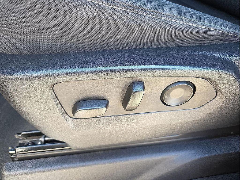used 2024 GMC Sierra 1500 car, priced at $43,784