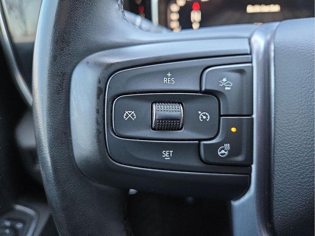 used 2024 GMC Sierra 1500 car, priced at $43,784