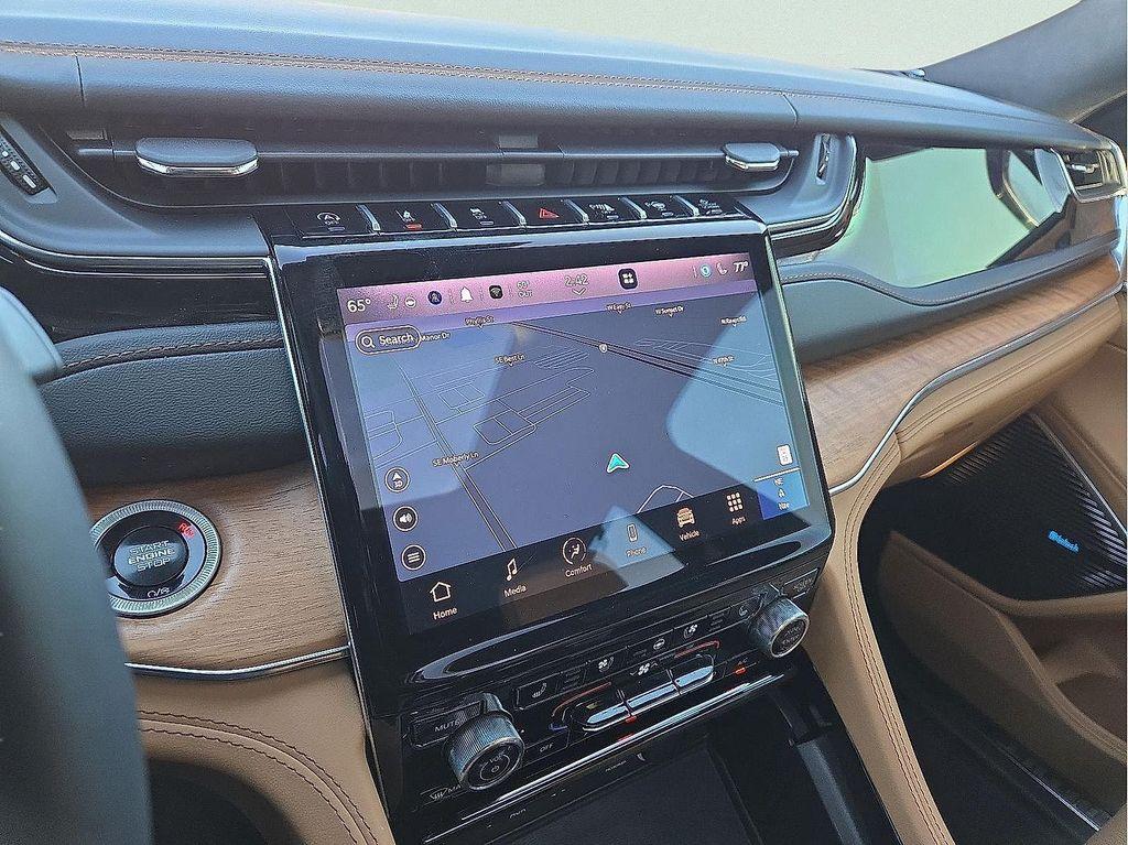 used 2025 Jeep Grand Cherokee L car, priced at $54,198