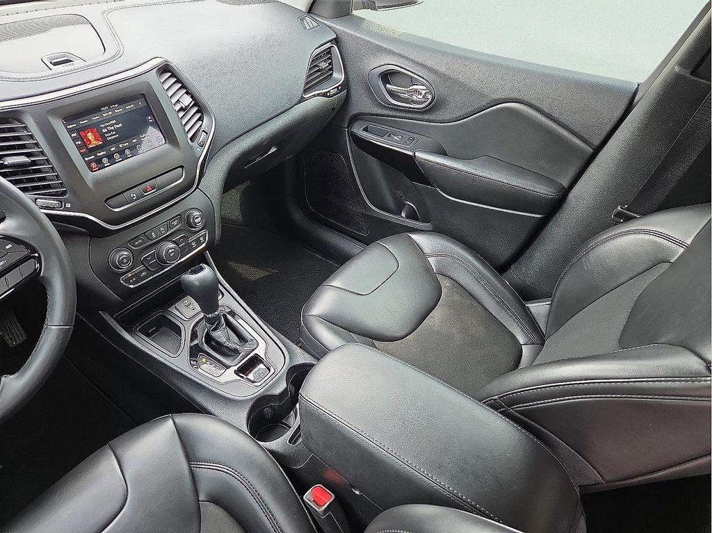 used 2019 Jeep Cherokee car, priced at $16,297