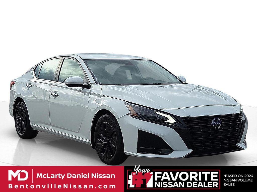 used 2023 Nissan Altima car, priced at $19,264